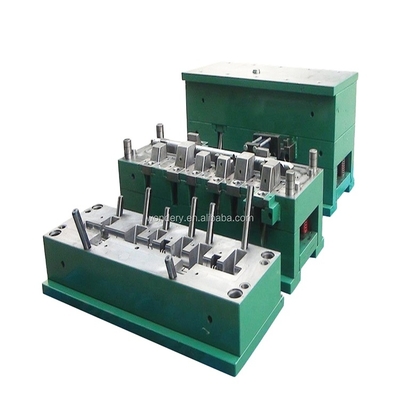 comprar Molde de injeção de tanque de plástico de radiador automático personalizado Material PA66 Fabricação em linha