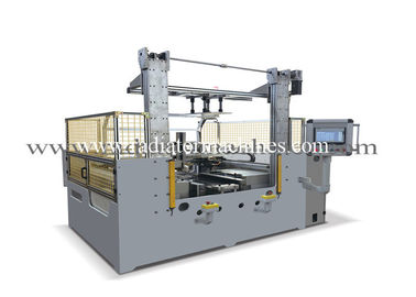 comprar Máquina de alumínio de alta qualidade do conjunto do núcleo do radiador com função superior da compressão Fabricação em linha