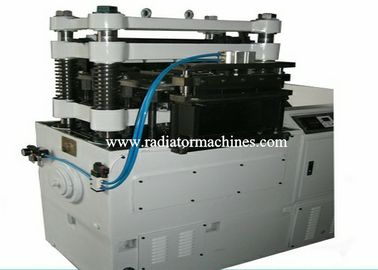 Carimbando a aleta de alumínio do radiador faça à máquina a aleta lisa 500mm máximos de 120 SPM largos