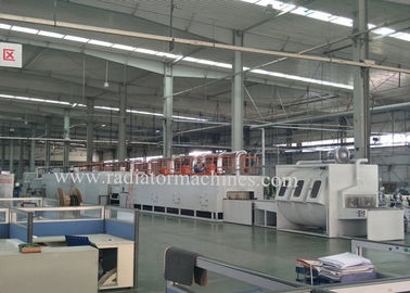 M do equipamento 4M + 6 da soldadura elétrica e do gás de fornalha para o radiador de alumínio que solda