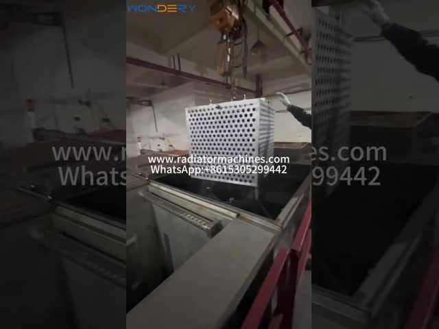 Capacidade industrial da fornalha 5KG da fusão do metal da indução da frequência 25KW média para o alumínio de cobre de aço